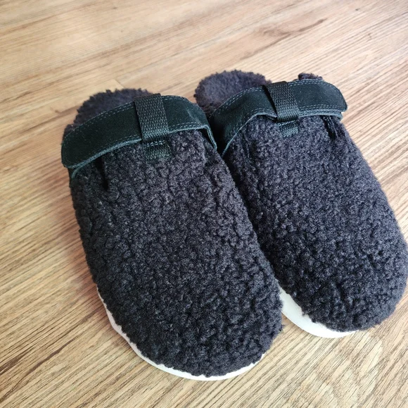 Size 9 - SOREL Viibe Black Faux Shearling Fuzzy Slip-On Shoes - Picture 3 of 14